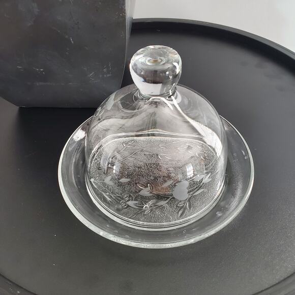 Princess House Vintage Heritage Pattern Small Glass Etched Plate & Dome Cover - Picture 1 of 6